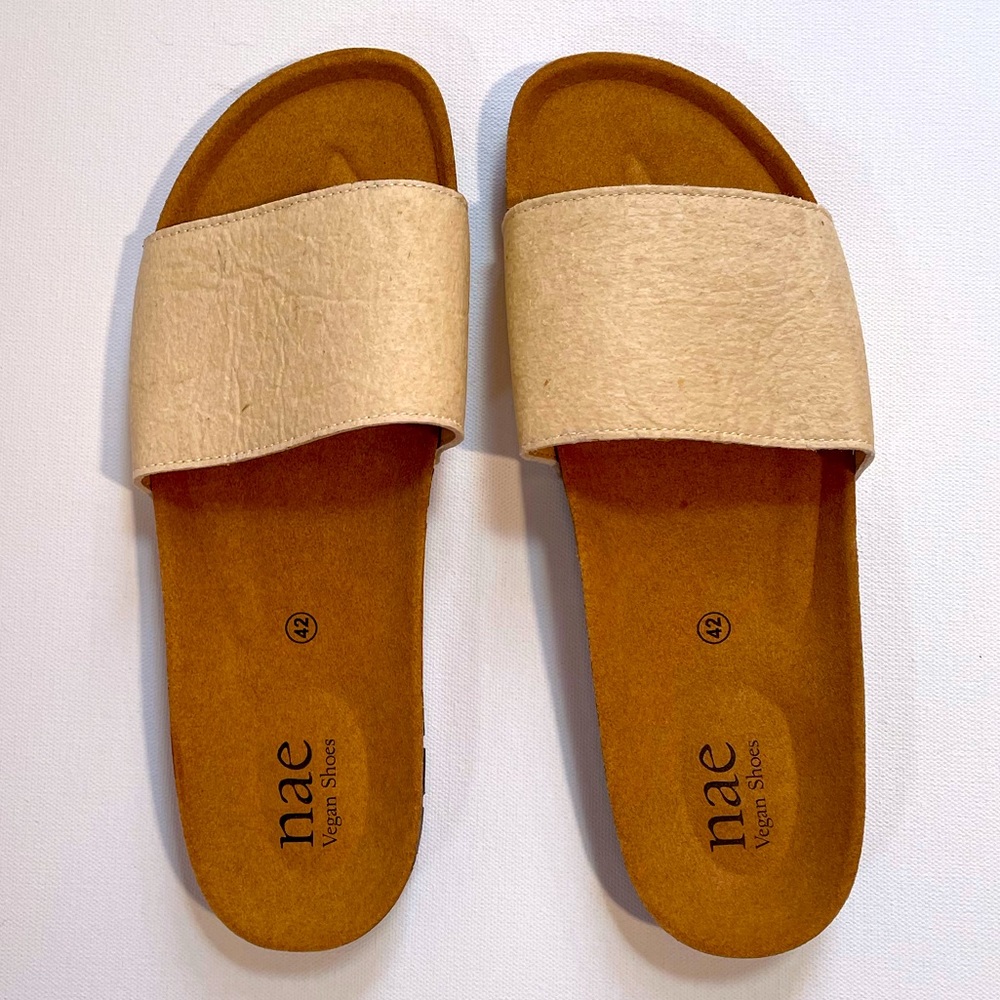 Nae vegan shoes tan sandals, size EU 42